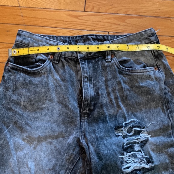 Aeropostale mom jeans - Picture 2 of 5